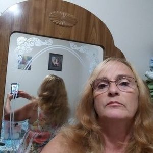 Meet your Posher, Phyllis